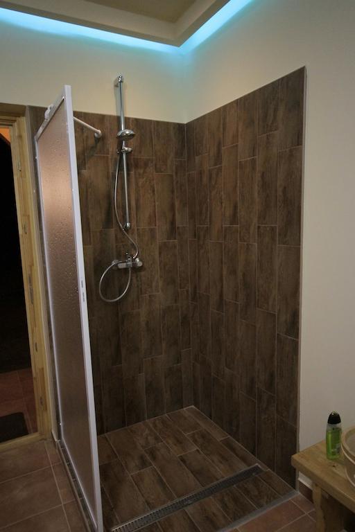 Patkoszeg Vendeghaz Hotel Kaposfo Eksteriør billede