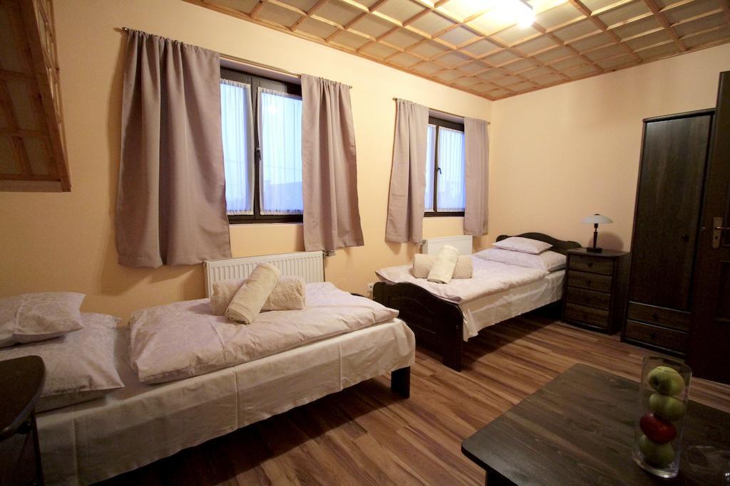 Patkoszeg Vendeghaz Hotel Kaposfo Værelse billede